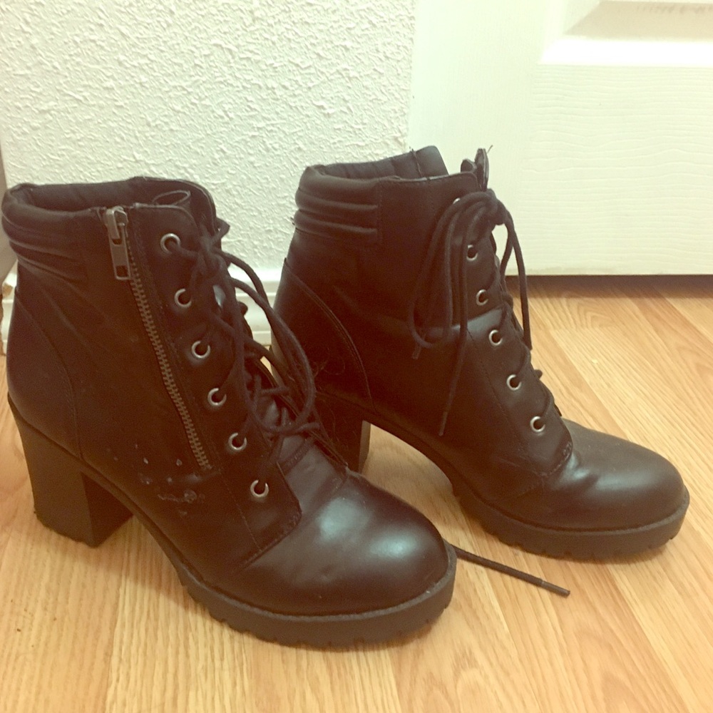 Black chunky heel boots